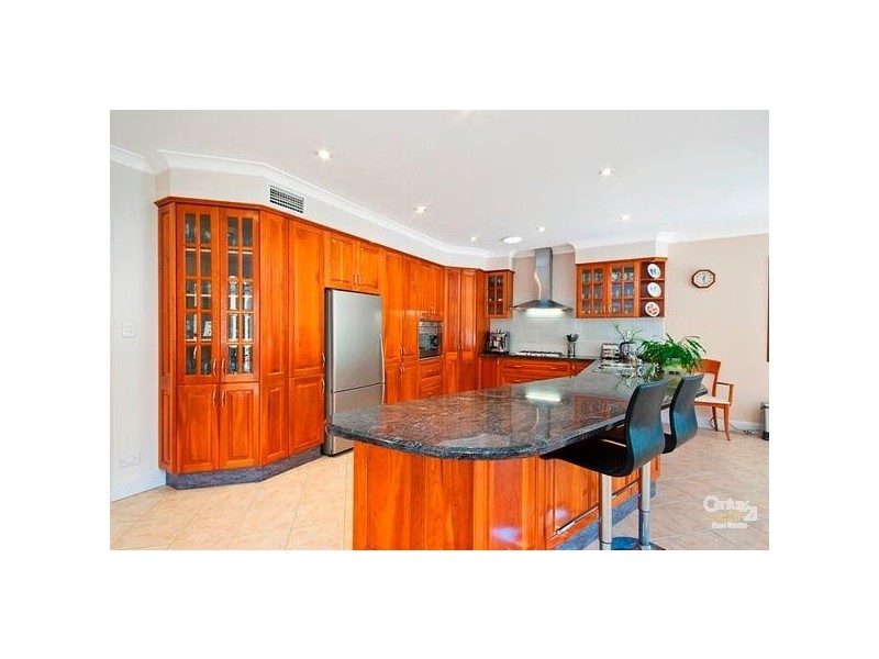 30A Anne William Dr, West Pennant Hills NSW 2125