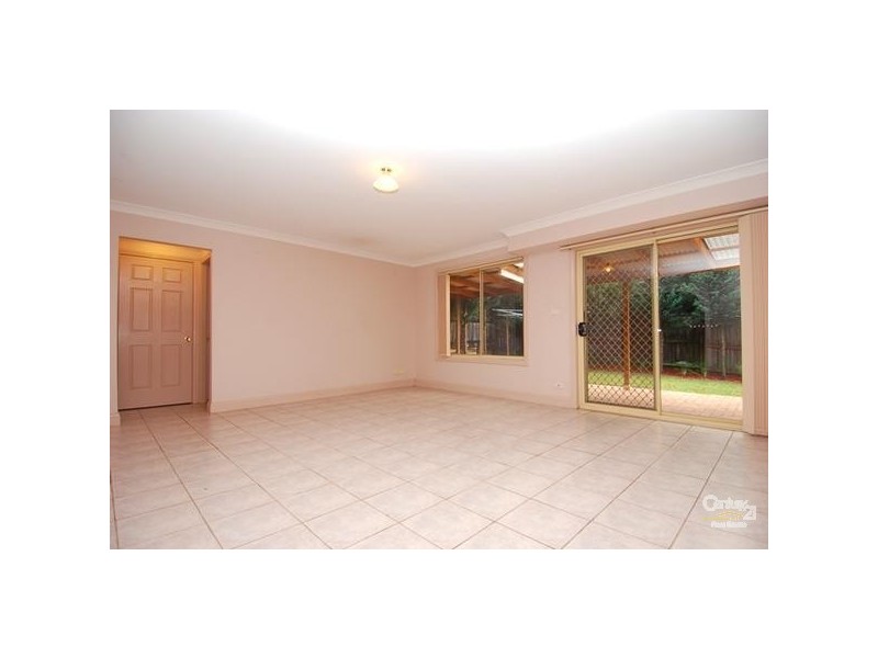 16 Tellicherry Cct, Beaumont Hills NSW 2155