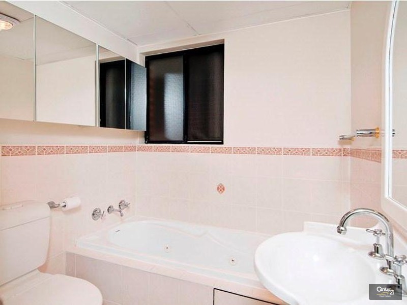 30/62 Fullagar Rd, Wentworthville NSW 2145