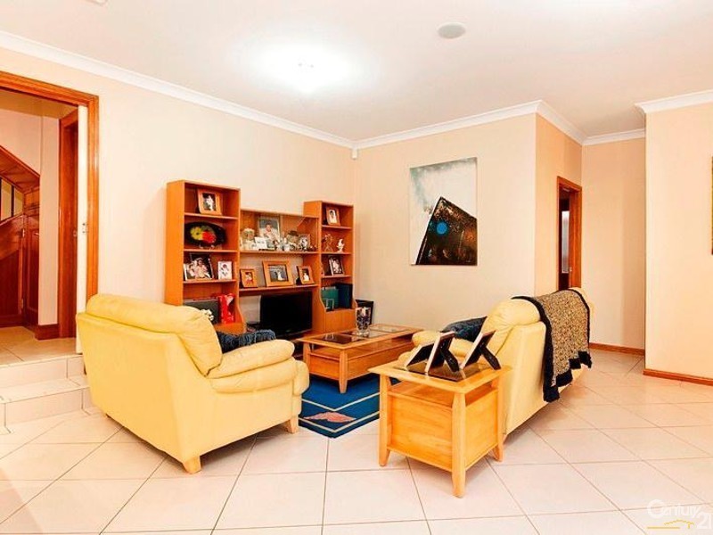 138 Old Castle Hill Rd, Castle Hill NSW 2154