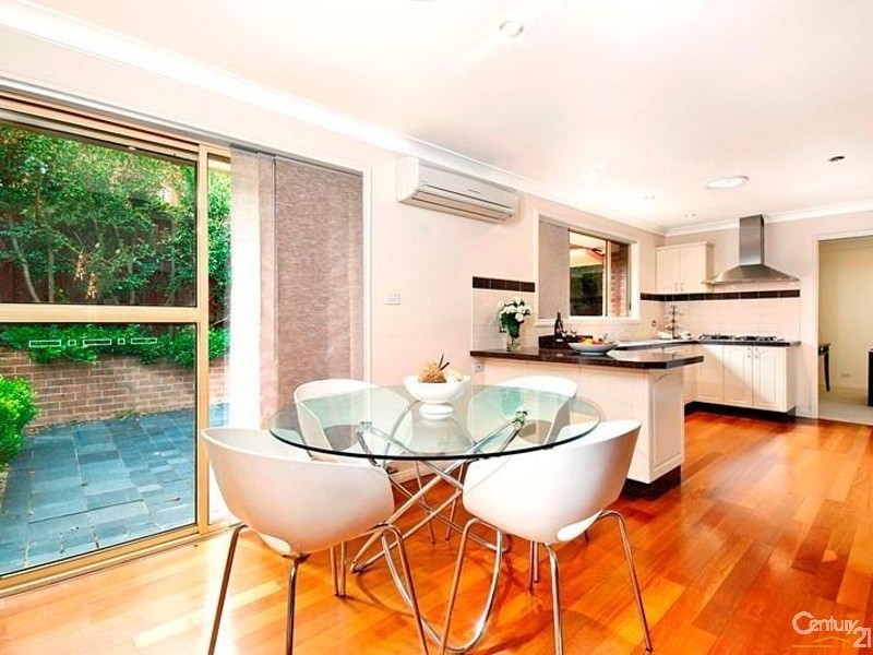 1 Thomas Wilkinson Avenue, Dural NSW 2158