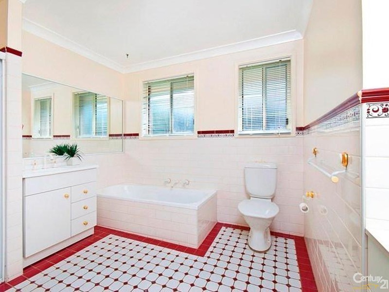 1 Thomas Wilkinson Avenue, Dural NSW 2158