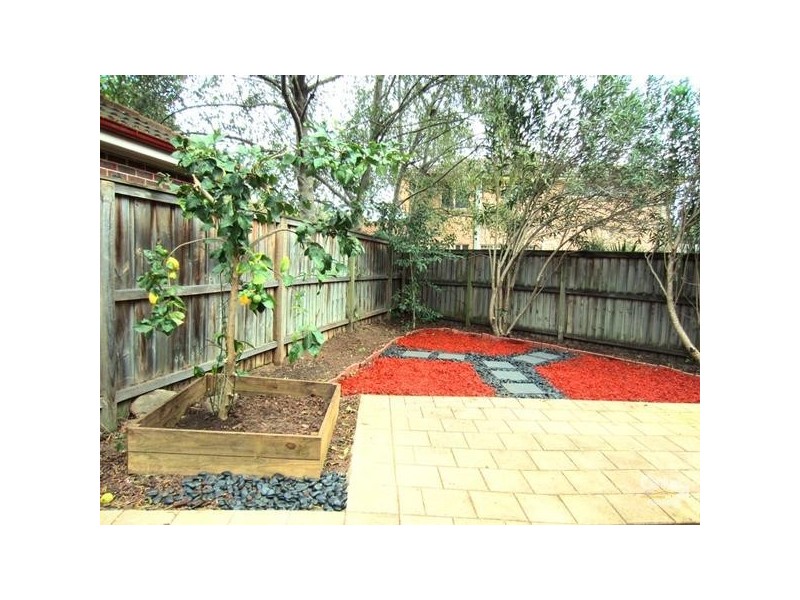 86 Oakhill Drive, Castle Hill NSW 2154