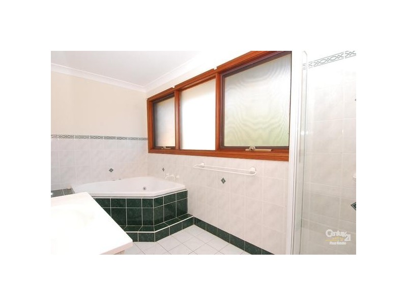 86 Oakhill Drive, Castle Hill NSW 2154