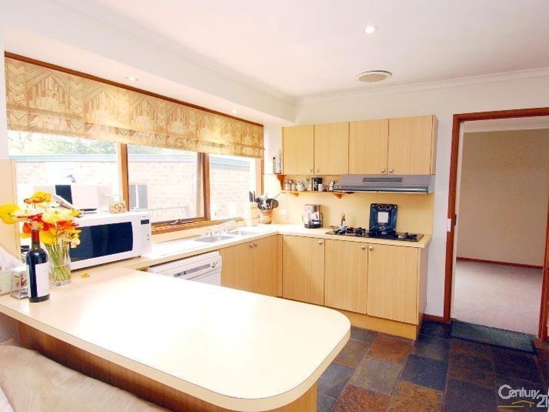 17 Wisteria Cr, Cherrybrook NSW 2126