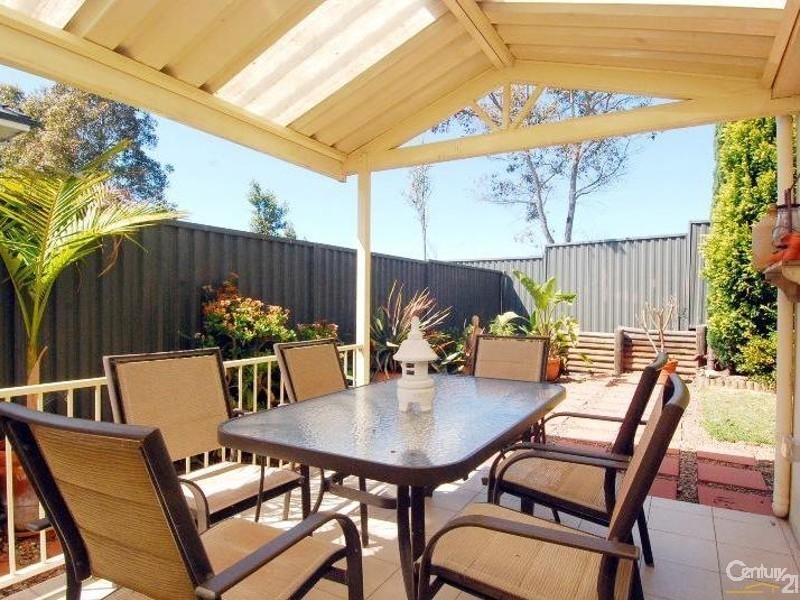 90 Harrington Avenue, Castle Hill NSW 2154