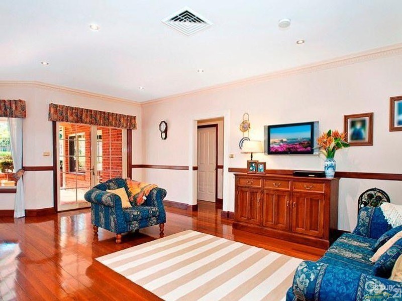 27 Bellbird Drive, West Pennant Hills NSW 2125