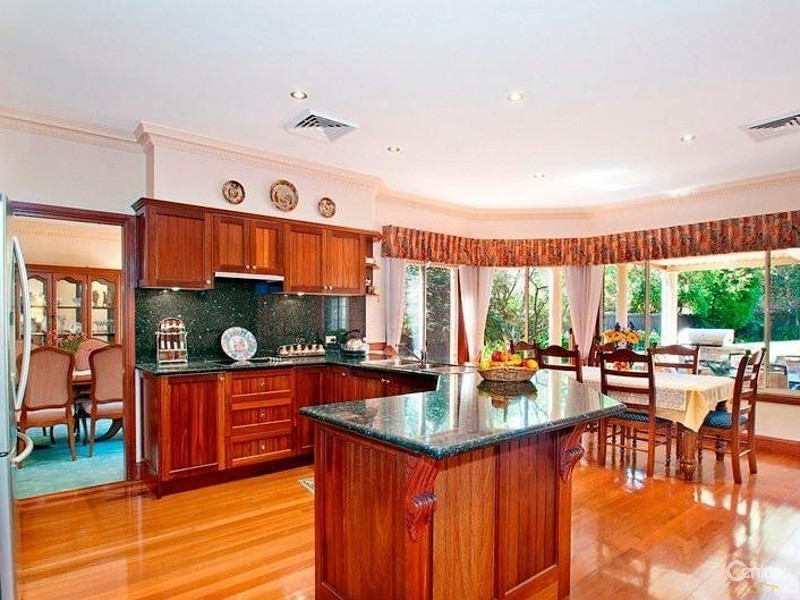 27 Bellbird Drive, West Pennant Hills NSW 2125