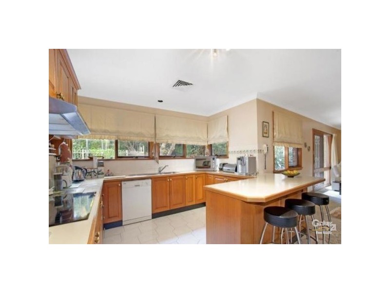 1 Governor Phillip Place, West Pennant Hills NSW 2125