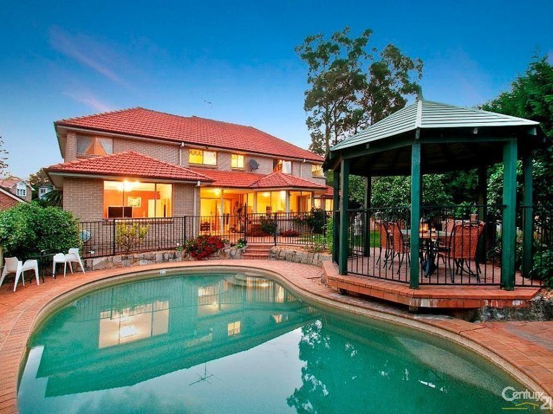 12 Lyneham Place, West Pennant Hills NSW 2125