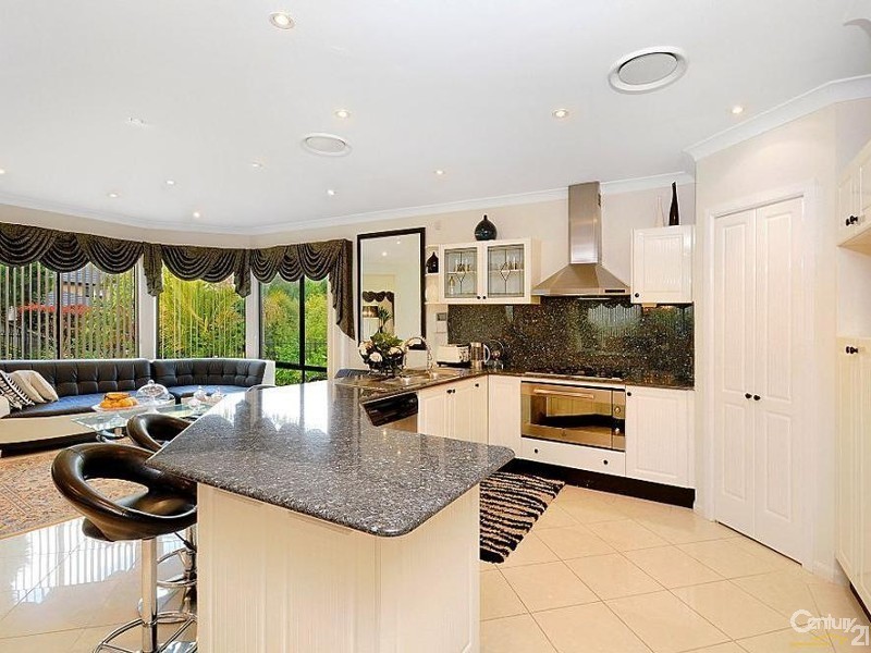 8 Lyndhurst Court, West Pennant Hills NSW 2125