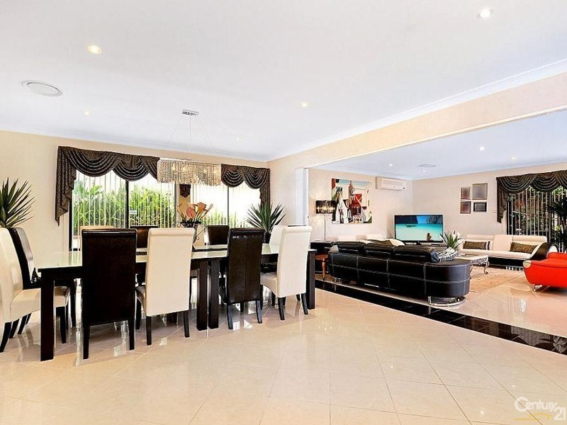 8 Lyndhurst Court, West Pennant Hills NSW 2125