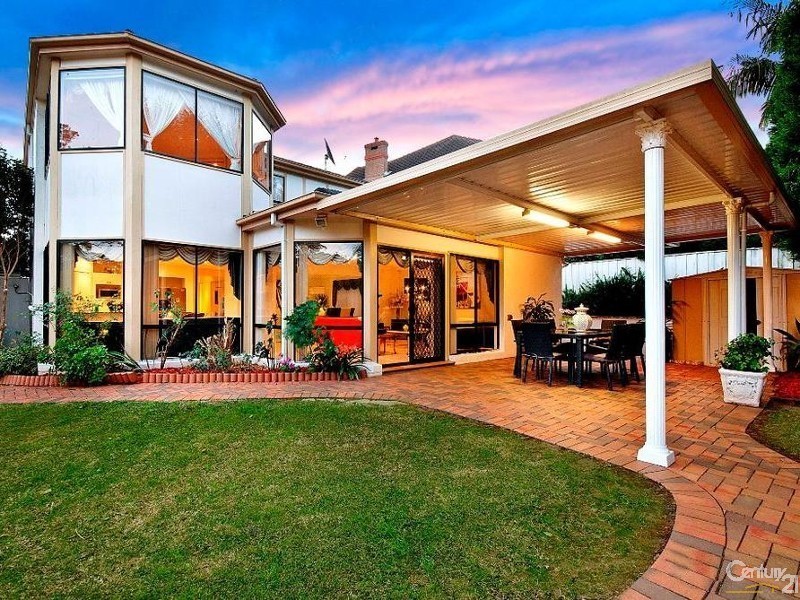 8 Lyndhurst Court, West Pennant Hills NSW 2125