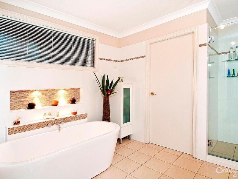 5 Scarborough Close, West Pennant Hills NSW 2125