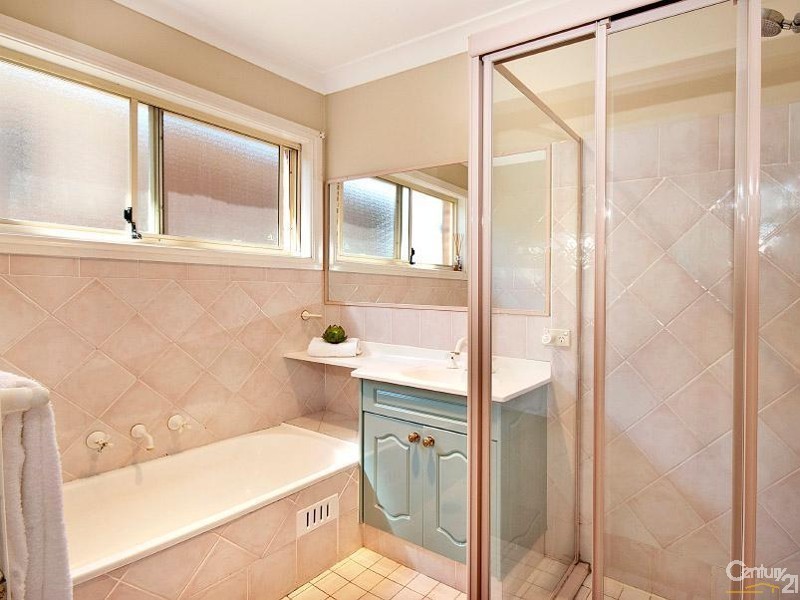 10 Treetops Road, Cherrybrook NSW 2126