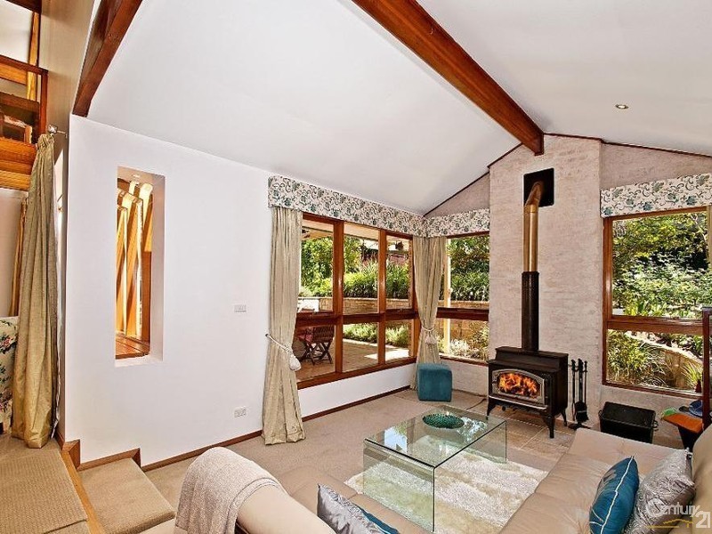 11 Kookaburra Place, West Pennant Hills NSW 2125