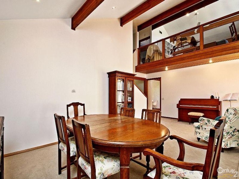 11 Kookaburra Place, West Pennant Hills NSW 2125