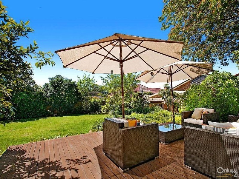 11 Kookaburra Place, West Pennant Hills NSW 2125