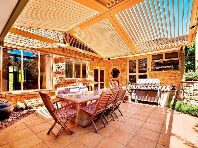 11 Kookaburra Place, West Pennant Hills NSW 2125