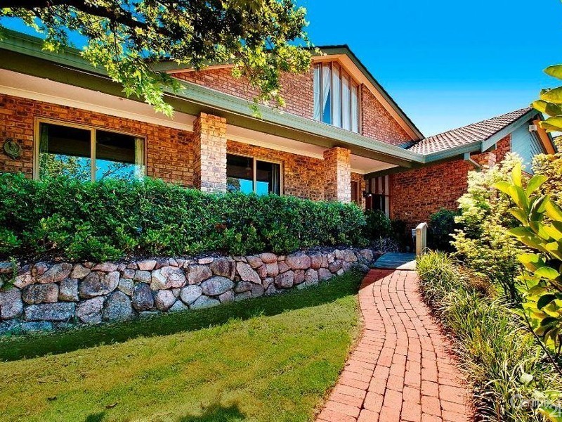 11 Kookaburra Place, West Pennant Hills NSW 2125