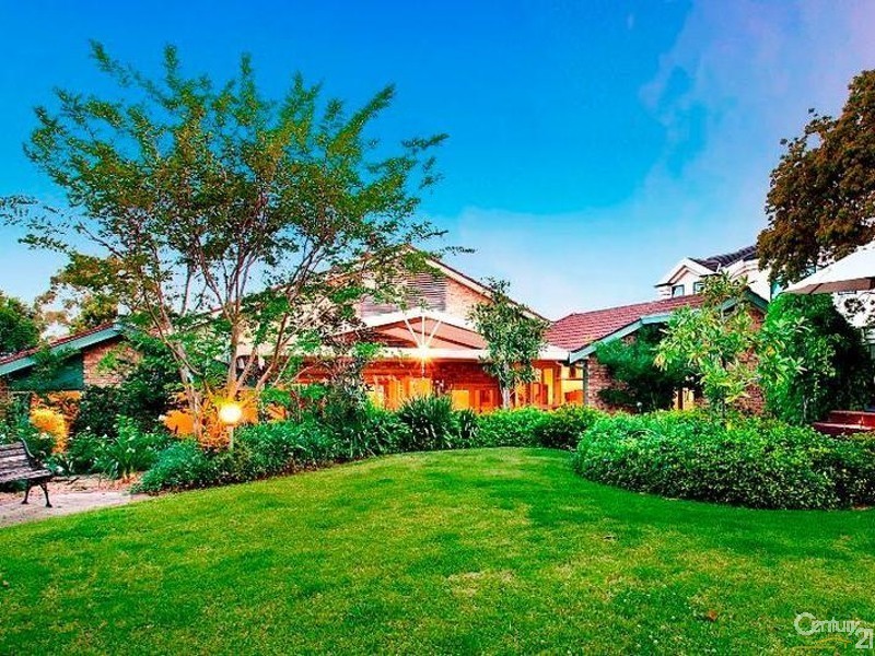 11 Kookaburra Place, West Pennant Hills NSW 2125