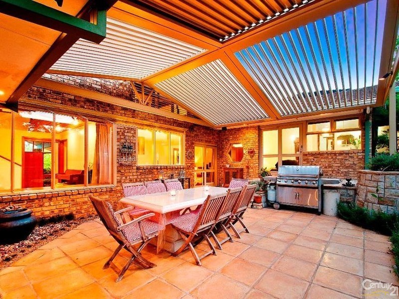 11 Kookaburra Place, West Pennant Hills NSW 2125