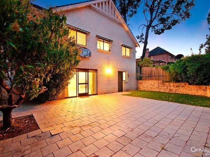 1 Kingston Close, West Pennant Hills NSW 2125