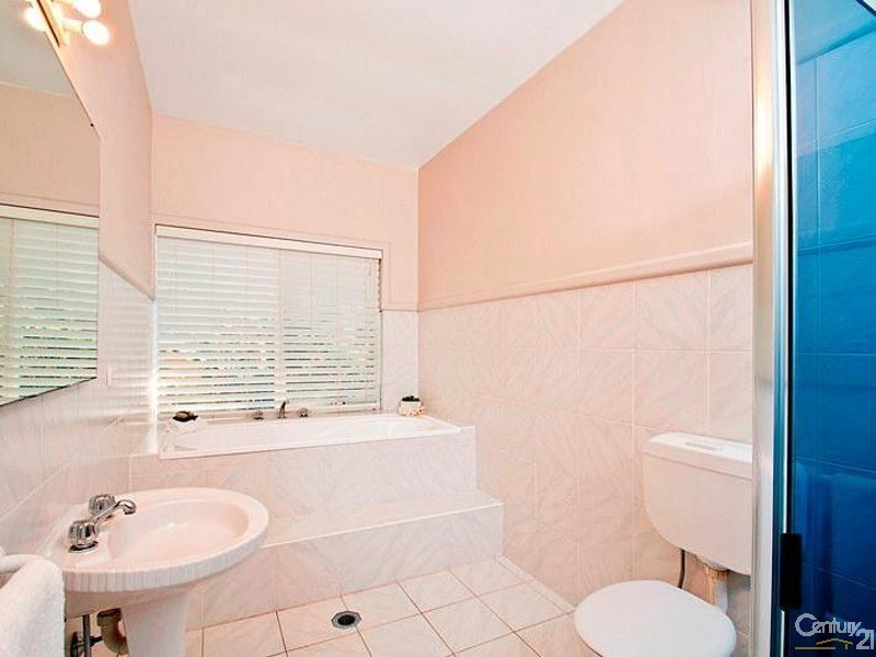 7B Wildwood Way, Dural NSW 2158