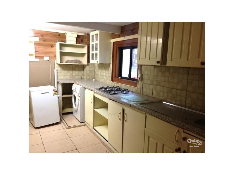 Flat, 73 Castle Hill Rd, West Pennant Hills NSW 2125