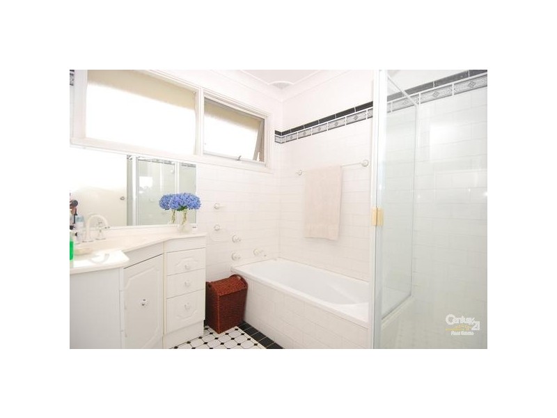7 Hillside Place, West Pennant Hills NSW 2125