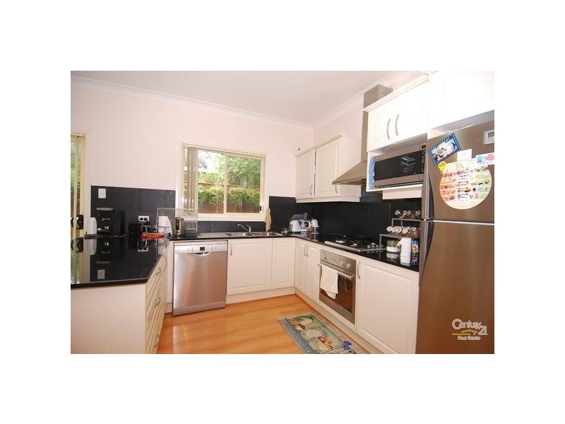 2/24A Fisher Avenue, Pennant Hills NSW 2120