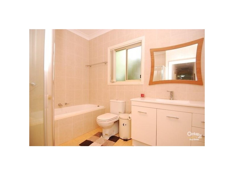 2/24A Fisher Avenue, Pennant Hills NSW 2120
