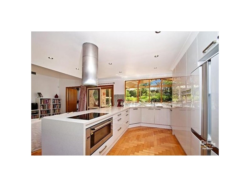 11 Kookaburra Place, West Pennant Hills NSW 2125