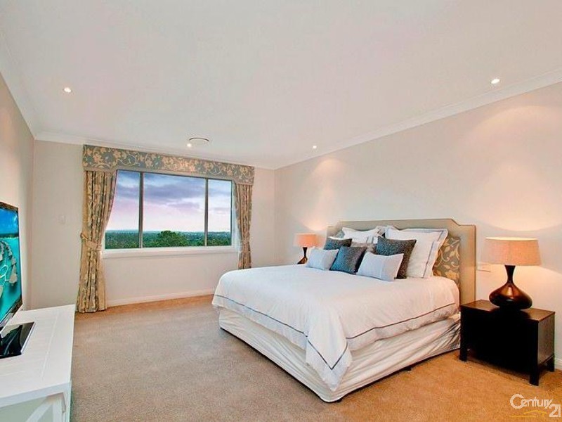 5 Huntingdale Circle, Castle Hill NSW 2154