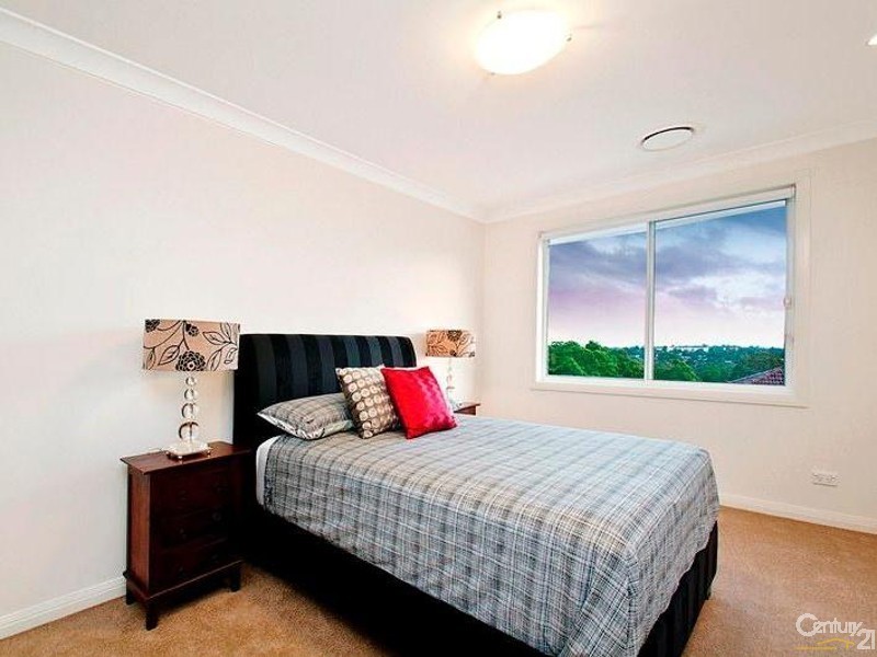 5 Huntingdale Circle, Castle Hill NSW 2154