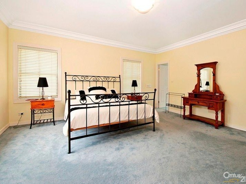 10 Plumtree Court, West Pennant Hills NSW 2125