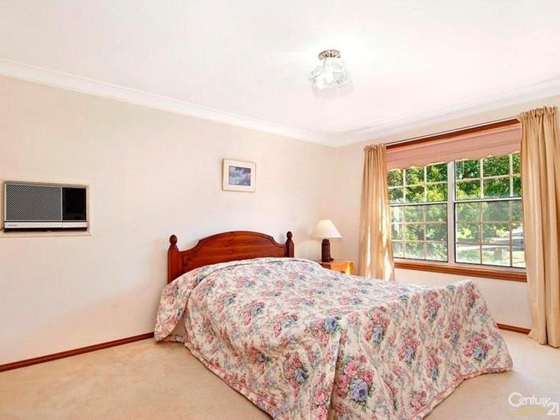 54  Aiken Rd, West Pennant Hills NSW 2125