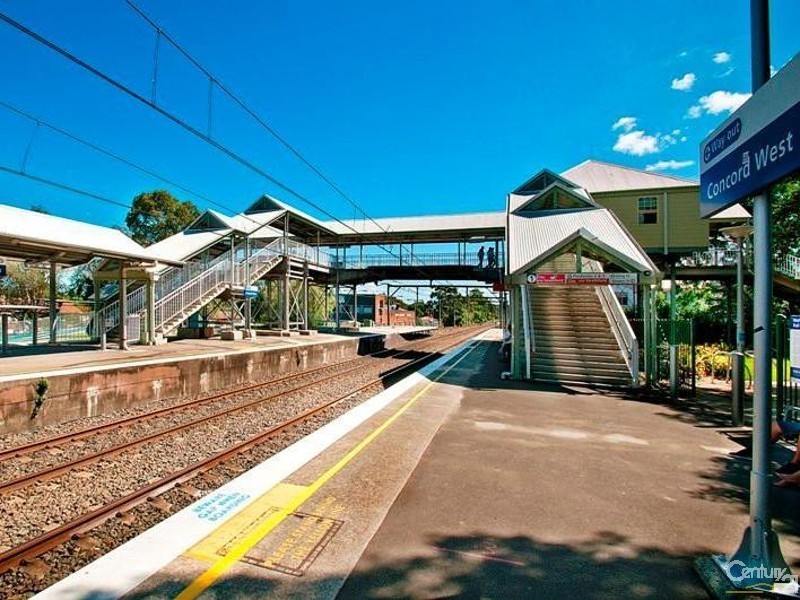 6 Newton Close, Liberty Grove NSW 2138