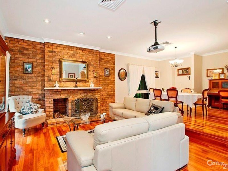 6 Blue Jay Crt, West Pennant Hills NSW 2125