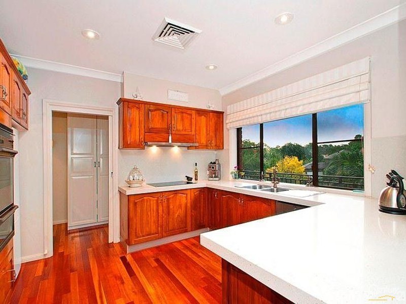 6 Blue Jay Crt, West Pennant Hills NSW 2125