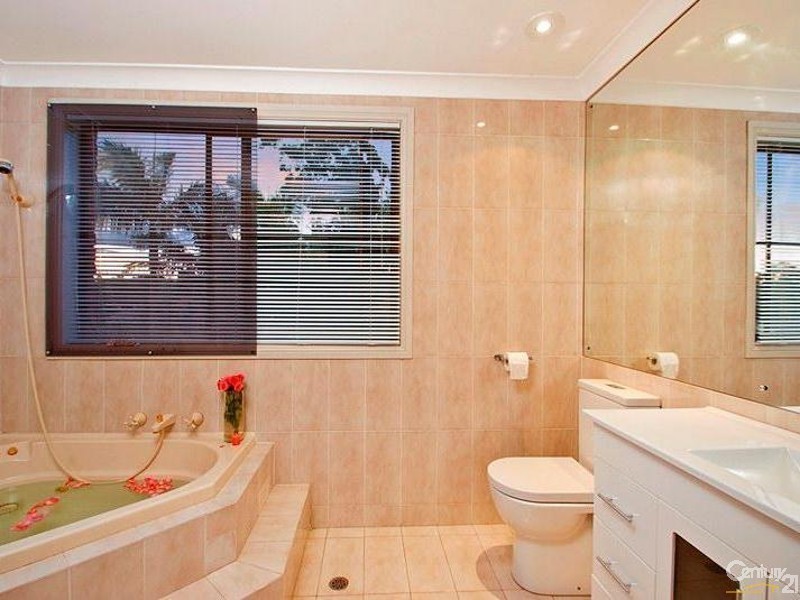 6 Blue Jay Crt, West Pennant Hills NSW 2125