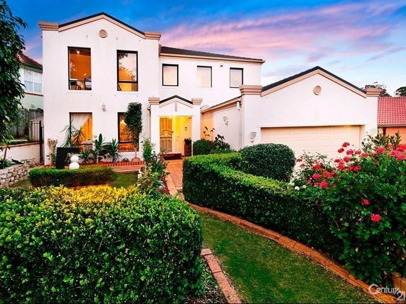 8 Lyndhurst Crt, West Pennant Hills NSW 2125