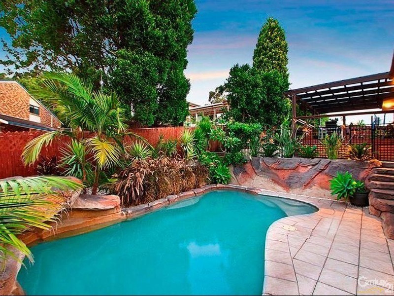 4 Tudor Avenue, Cherrybrook NSW 2126