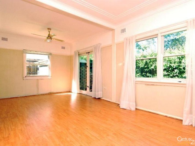 8 Dean Street, West Pennant Hills NSW 2125