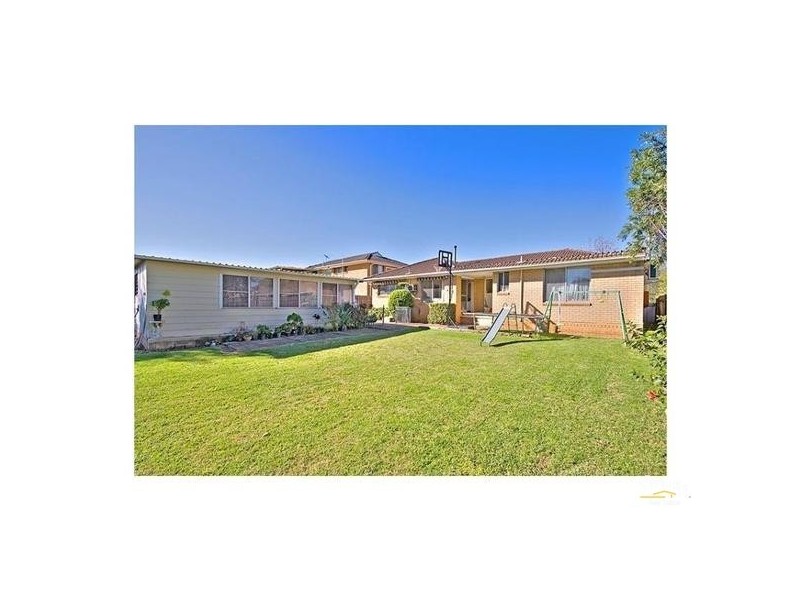 83 Merindah Road, Baulkham Hills NSW 2153