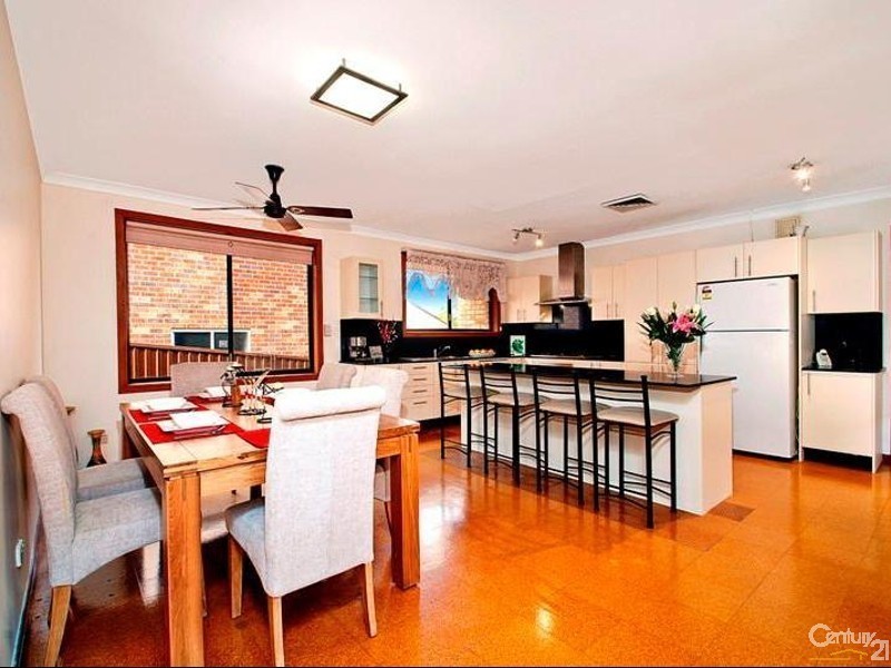 61 Eaton Rd, West Pennant Hills NSW 2125