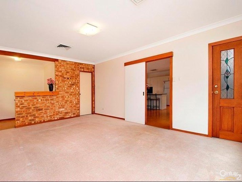 61 Eaton Rd, West Pennant Hills NSW 2125