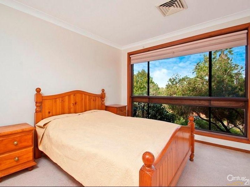 61 Eaton Rd, West Pennant Hills NSW 2125