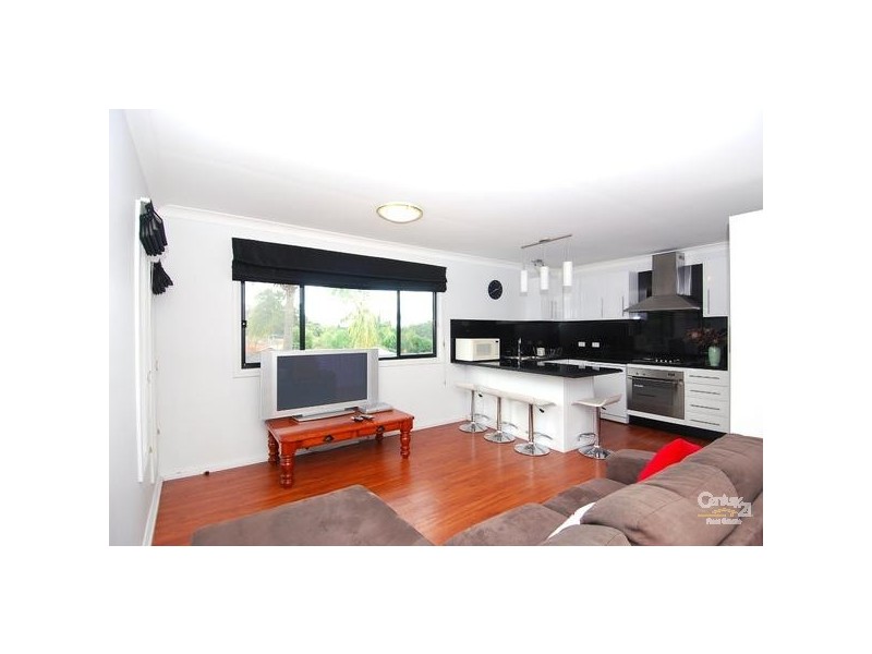 Flat, 8 Shepherds Drive, Cherrybrook NSW 2126
