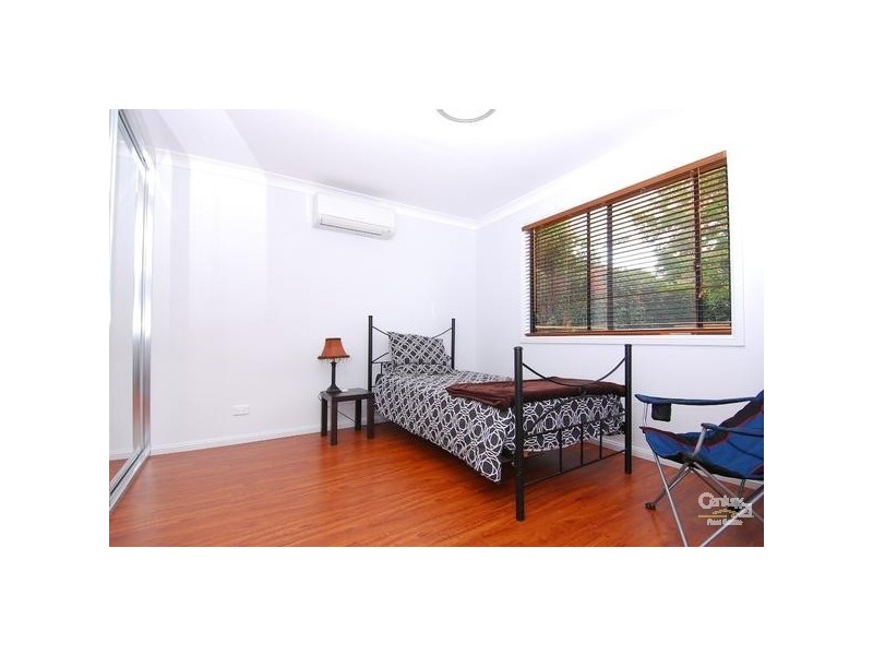 Flat, 8 Shepherds Drive, Cherrybrook NSW 2126